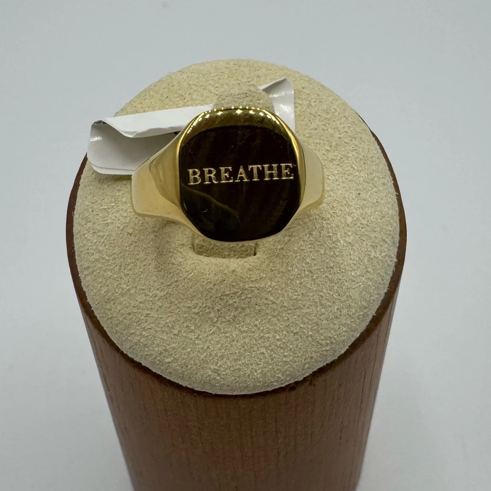 14k “Breathe” Signet Ring - Picture 5 of 6
